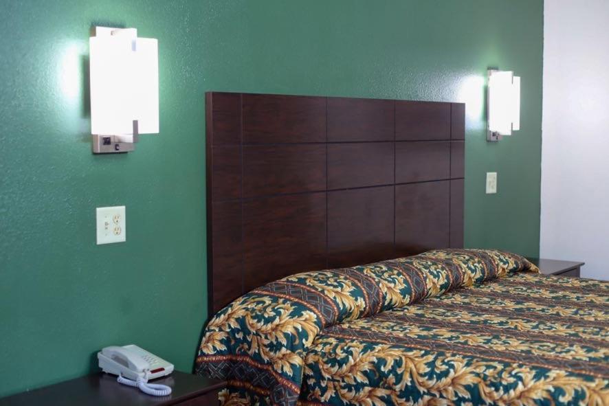 Starlite Motel